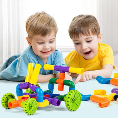 jeux de construction deux garçon jouant