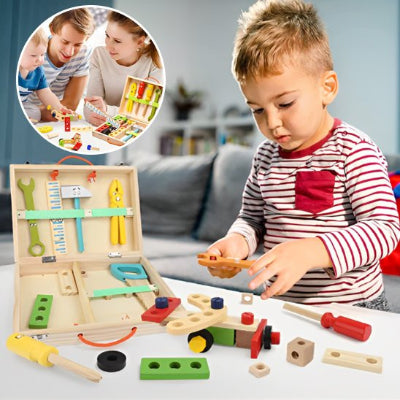 jeux de construction garçon qui joue