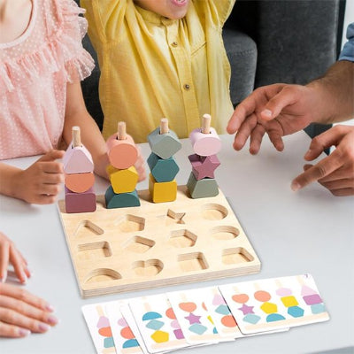 jeux de construction puzzle bois enfants jouant