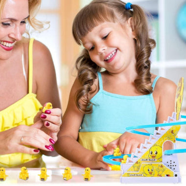 jouet bébé circuit cannetons fillette maman